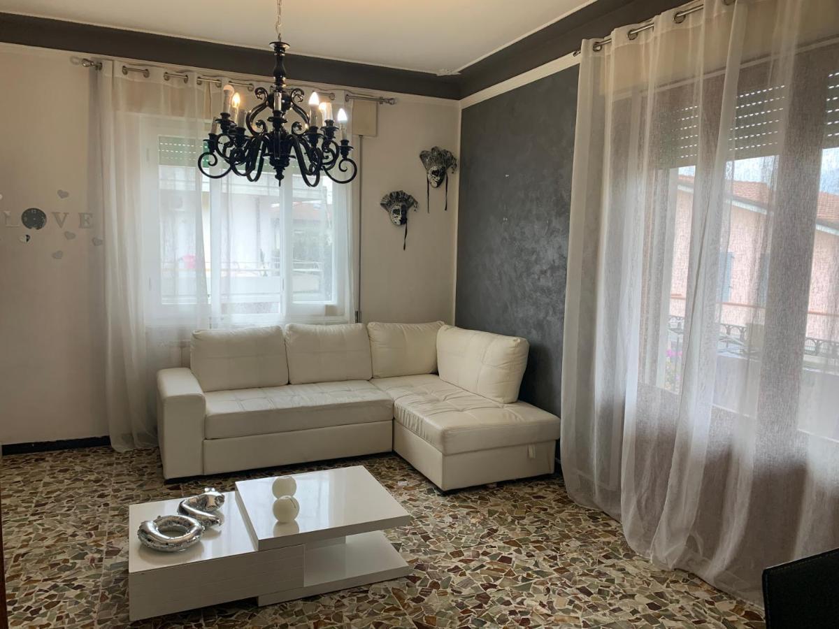 La Casa Di Vale Daire Marina di Massa Dış mekan fotoğraf